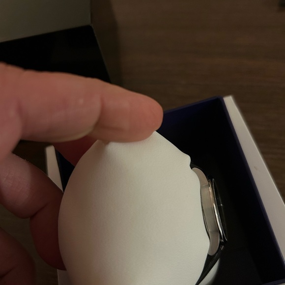 MOVADO BOLD new with box no tags - Picture 9 of 9